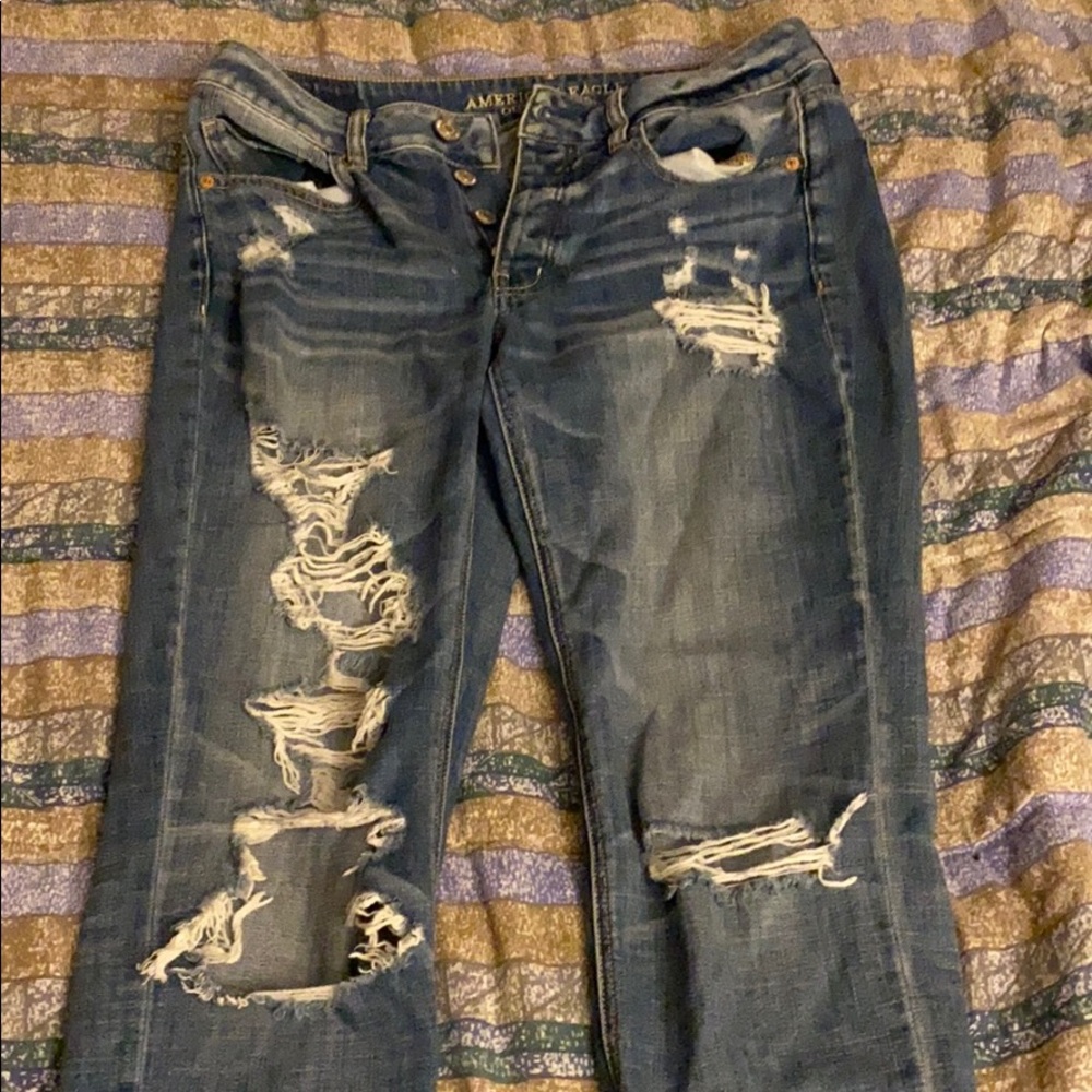 Tomgirl distressed jeans American eAgle